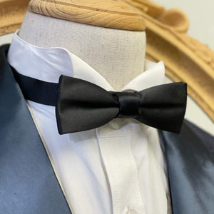 Pure Black Batwing Bow Tie
