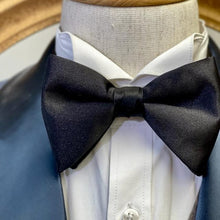 Load image into Gallery viewer, Pure Black Jumbo Butterfly Bow Tie