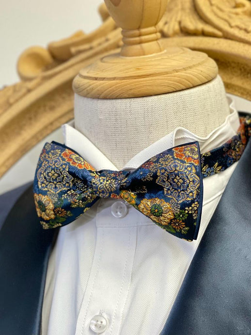 Japan Nishijin Collection – Auspicious Navy Floral Gold Wire Bow Tie