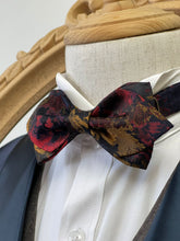 Load image into Gallery viewer, Abstract Mixed Color Pointed Bow Tie