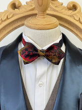 Load image into Gallery viewer, Abstract Mixed Color Pointed Bow Tie