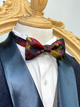 Load image into Gallery viewer, Abstract Mixed Color Classic Bow Tie