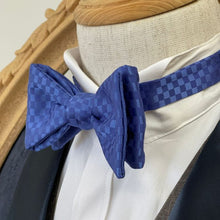 Load image into Gallery viewer, Baby Blue Grid Classic Bow Tie