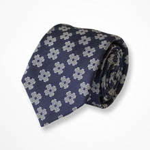 Load image into Gallery viewer, Navy Pattern With White Flower Silk Tie – Regular 75mm