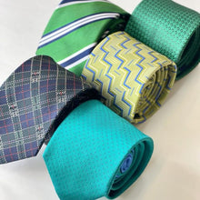 Load image into Gallery viewer, Dark Green Geographic Silk Tie – Regular 80mm