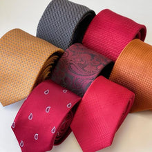 Load image into Gallery viewer, Dark Red Paisley With Black Pattern Tie – Skinny 70mm