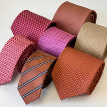Load image into Gallery viewer, Purple Pattern With White Geometric Silk Tie – Skinny 70mm