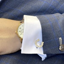 Load image into Gallery viewer, Horse Shoes Cufflinks