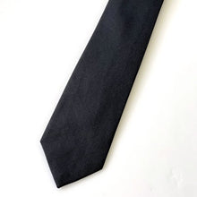 Load image into Gallery viewer, Pure Black Twill Silk Tie – Skinny 65mm