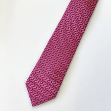 Load image into Gallery viewer, Pink Pattern With White Geometric Silk Tie – Skinny 70mm