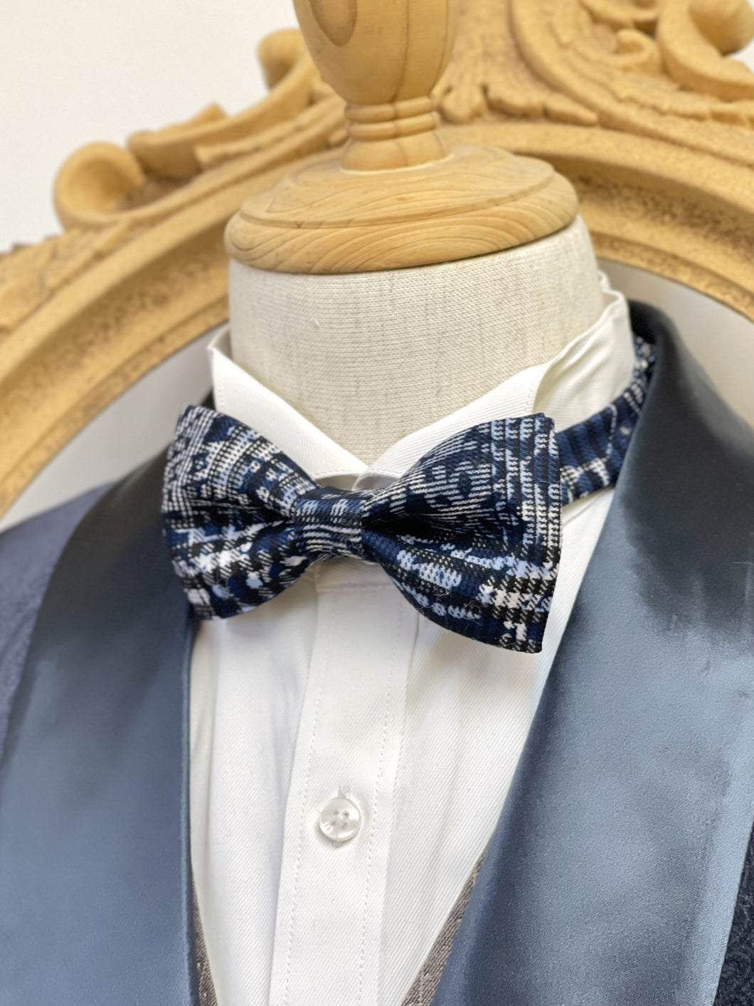 Navy Pattern With White and Grey Geometric Bow Tie