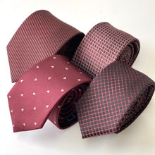 Load image into Gallery viewer, Red Knit With Black Awning Silk Tie – Skinny 70mm