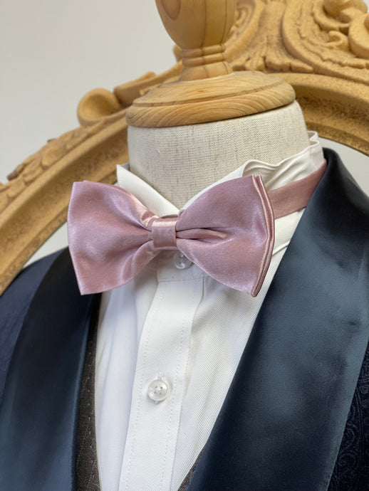 Grey Pink Classic Bow Tie