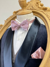 Load image into Gallery viewer, Grey Pink Classic Bow Tie