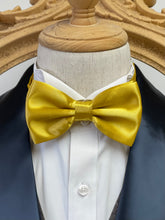 Load image into Gallery viewer, Gold Classic Bow Tie