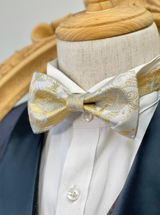 Japan Nishijin Collection – Floral White And Gold Wire Bow Tie