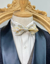 Load image into Gallery viewer, Japan Nishijin Collection – Floral White And Gold Wire Pointed Bow Tie
