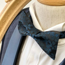 Load image into Gallery viewer, Japan Nishijin Collection – Navy Sakura Classic Bow Tie