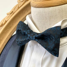 Load image into Gallery viewer, Japan Nishijin Collection – Navy Sakura Classic Bow Tie