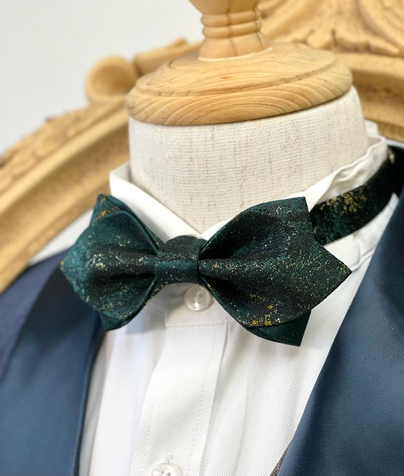 Shining Gold Green Pointed Bow Tie