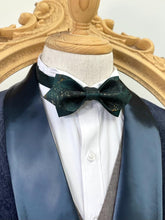 Load image into Gallery viewer, Shining Gold Green Pointed Bow Tie