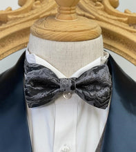 Load image into Gallery viewer, Shining River Silver Black Classic Bow Tie