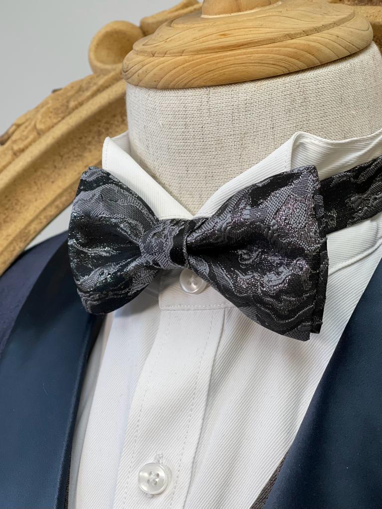 Shining River Silver Black Classic Bow Tie