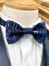 Load image into Gallery viewer, Shining Silver Navy Classic Bow Tie