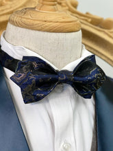 Load image into Gallery viewer, Shining Silver Navy Pointed Bow Tie
