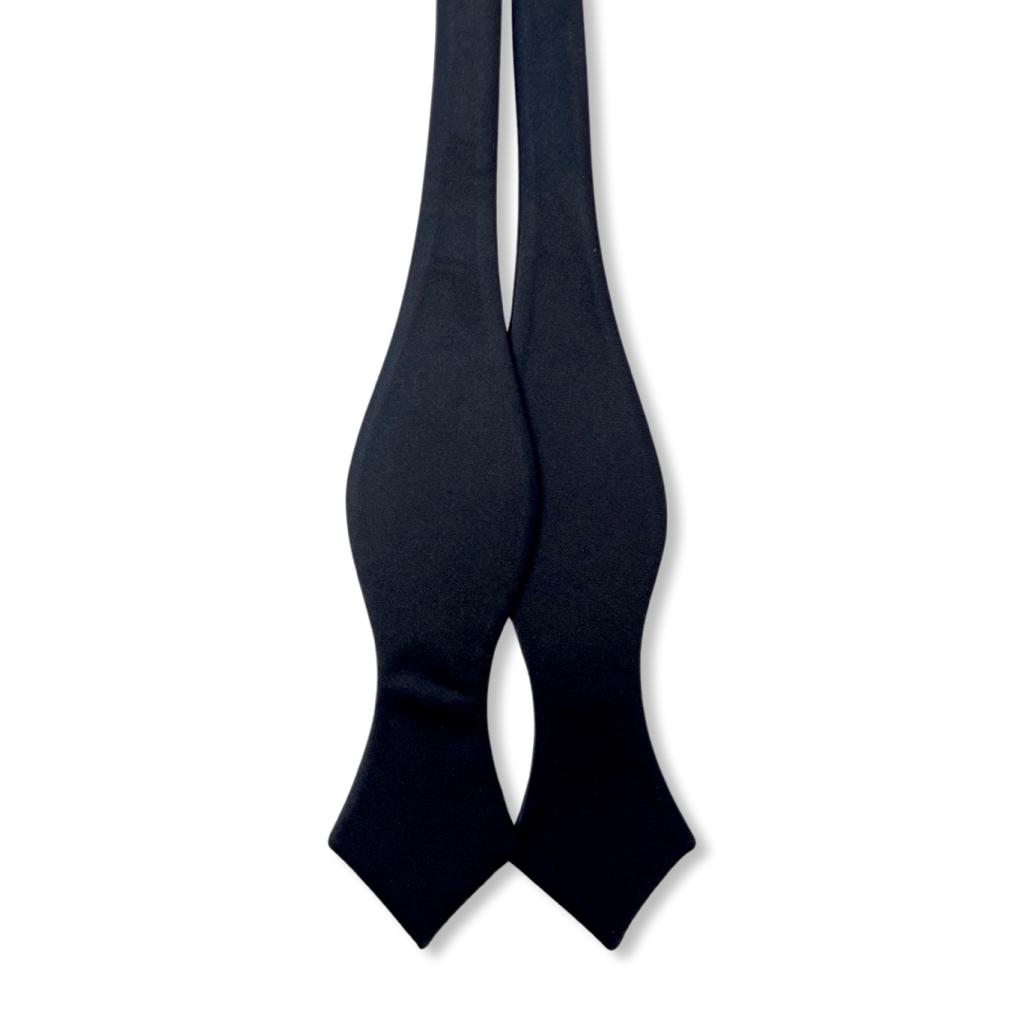 Pointed Shape w/ Plain Black Silk Self Bow Tie
