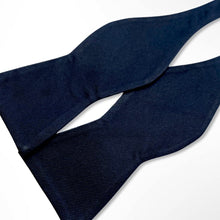 Load image into Gallery viewer, Butterfly Shape Twill w/ Plain Black Silk Self Bow Tie