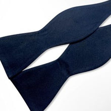 Load image into Gallery viewer, Butterfly Shape Plain Black Silk Self Bow Tie