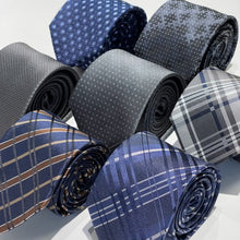 Load image into Gallery viewer, Grey Obliques Flower Silk Tie – Regular 80mm