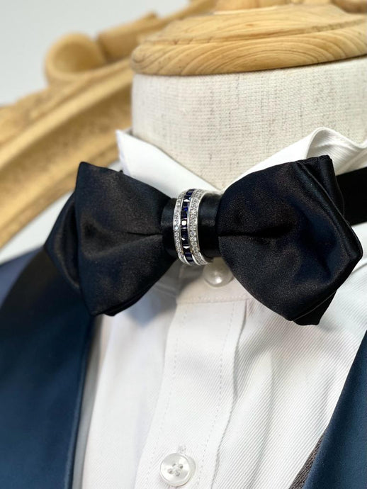 Pure Black Pointed With Crystal Ring Bow Tie
