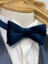 Load image into Gallery viewer, Navy Velvet Bow Tie