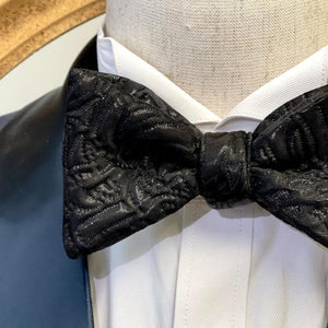 Mysterious Black Big Butterfly Bow Tie