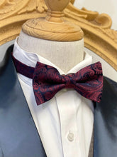 Load image into Gallery viewer, Bloody Purple Floral Classic Bow Tie