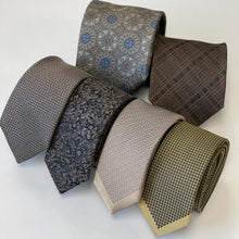 Load image into Gallery viewer, Brown Pattern With Sun and Four-Leaf Clover Silk Tie – Regular 80mm