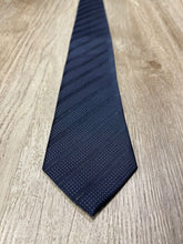 Load image into Gallery viewer, Twill Diamonds Silk Tie