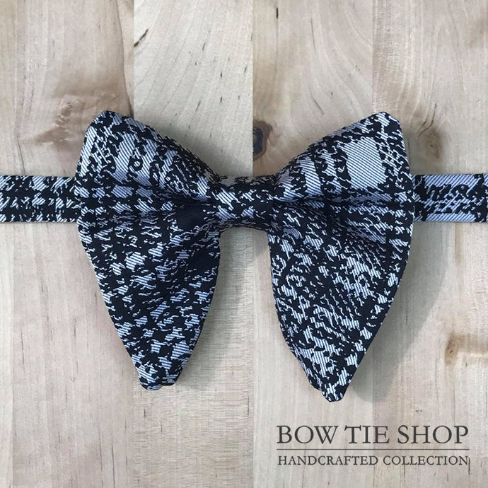 Plaid Large Wing BowTie